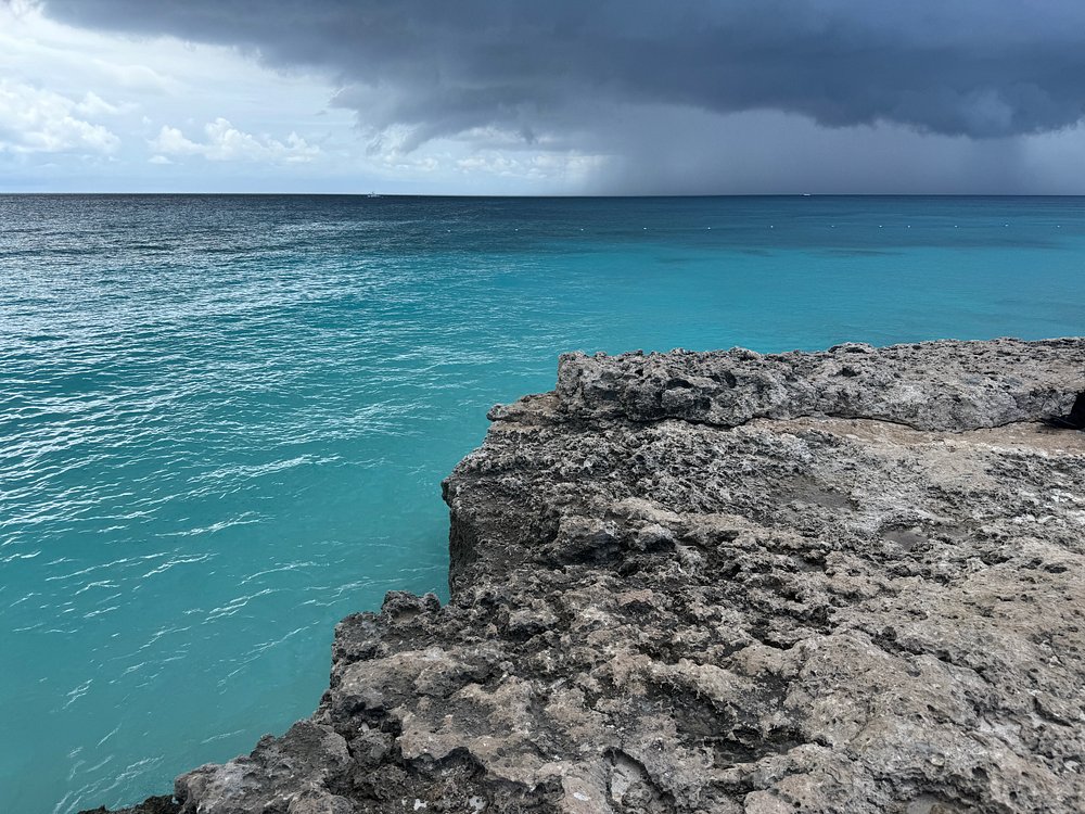 Best beaches in Antigua and Barbuda - Conchi Natural Pool