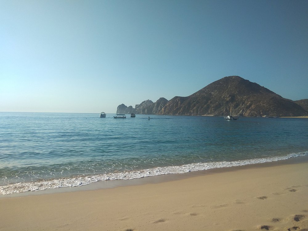 Best time to visit Cabo San Lucas beach